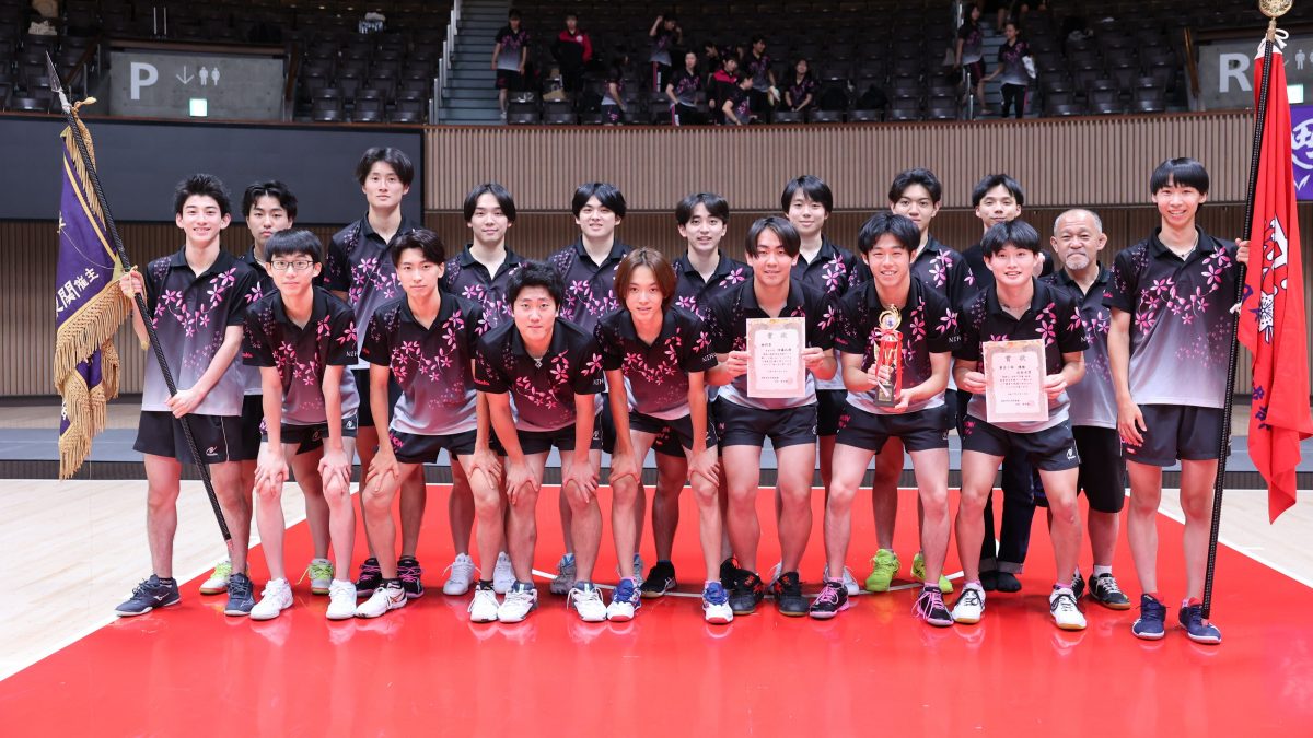 日本大学が4シーズンぶり21回目の優勝　新井誠喜夫監督「夢なんじゃないか。本当に感動しました」＜2025年秋季関東学生卓球リーグ・男子1部＞