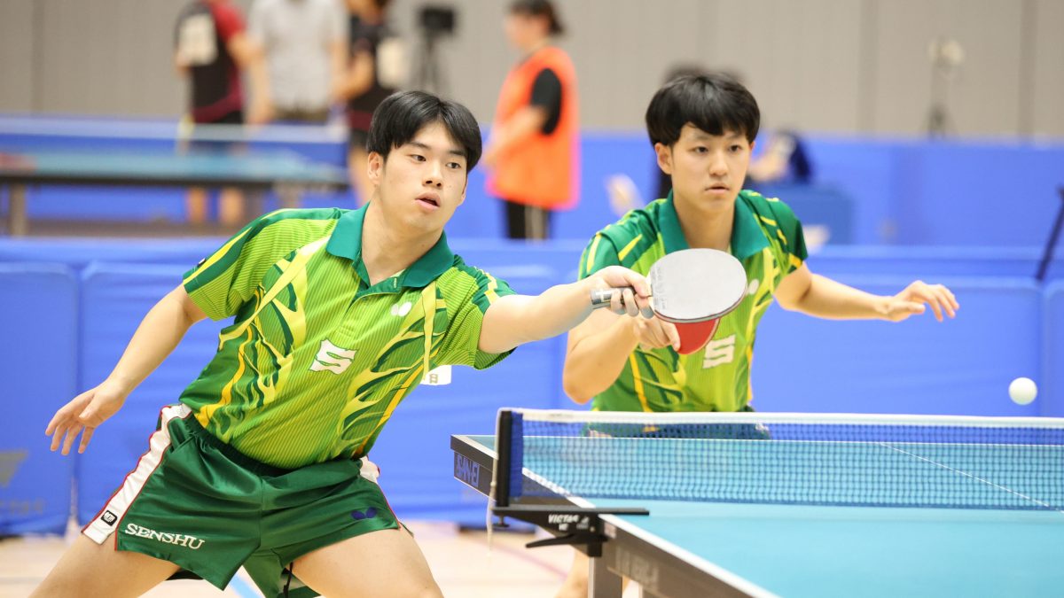 専修大・荒井正明/木谷颯太ペア、愛知工業大・三木隼/ソウザダンペアに完勝で2回戦へ＜卓球・全日学2025/男子ダブルス1回戦①＞