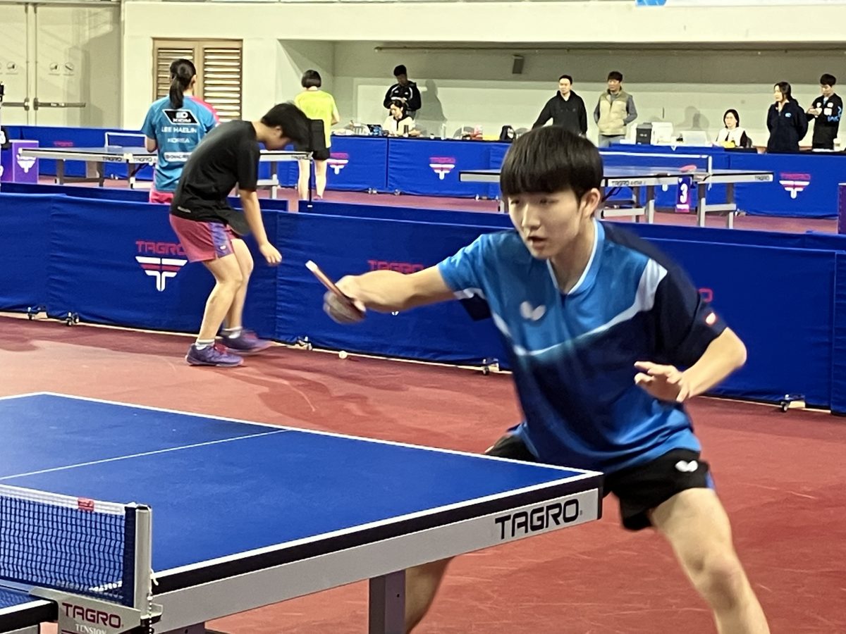 写真：中野琥珀（野田学園高等学校）/提供：高体連卓球専門部