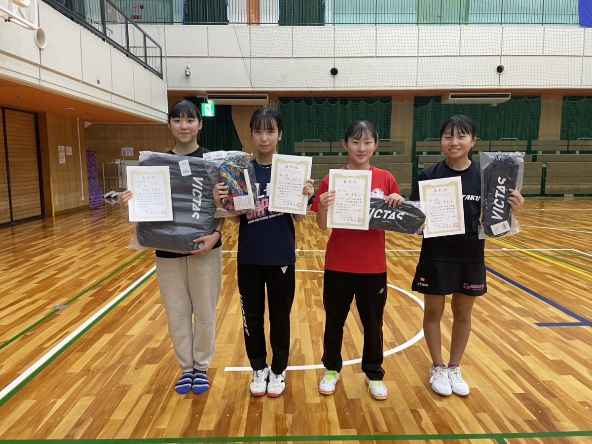 写真:中学生女子の部入賞者/撮影:ラリーズ編集部