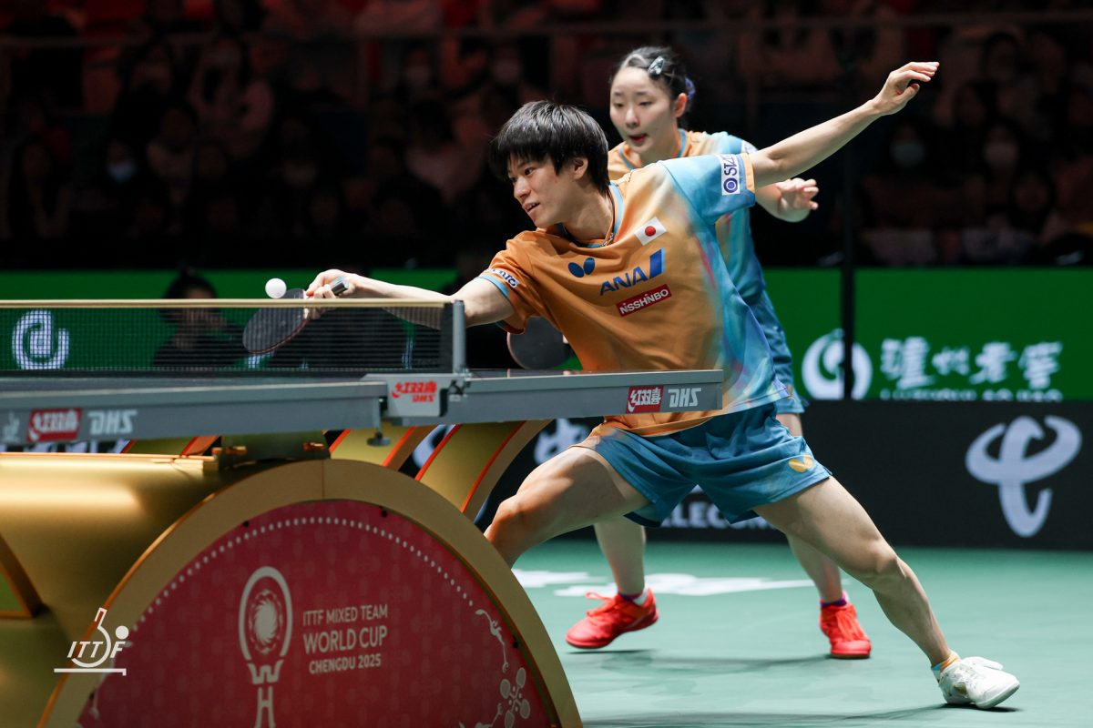 写真：戸上隼輔（井村屋グループ）/張本美和（木下グループ）/提供：ITTFWorld