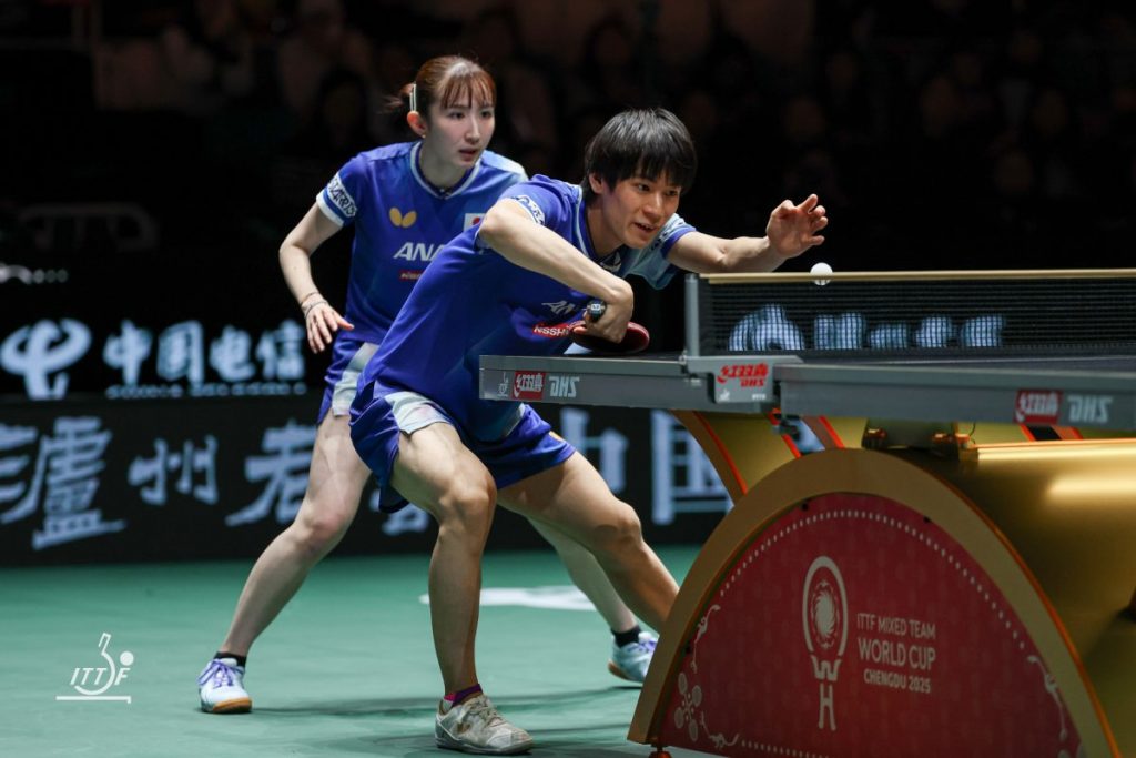 戸上隼輔（井村屋グループ）/早田ひな（日本生命）